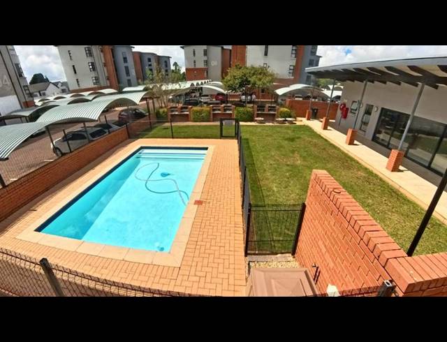2 BEDROOM APARTMENT FOR SALE IN GLEN MARAIS